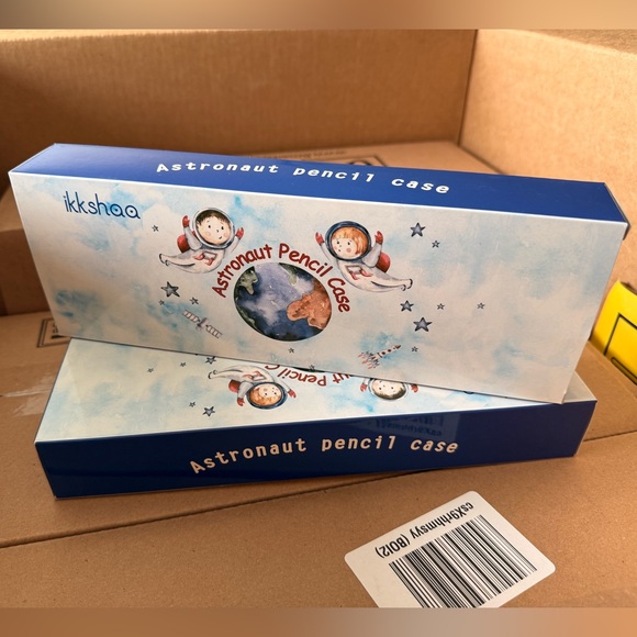 2-Pc Ikshaa Astronaut Pencil Case –‎ Double-Sided with Calculator & Ruler - Picture 3 of 9